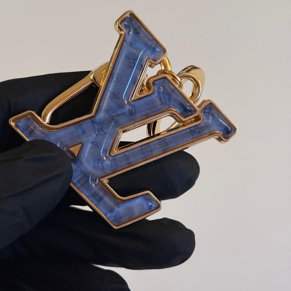 Louis Vuitton Gloss Monogram Initials Keychain Ba… - image 5